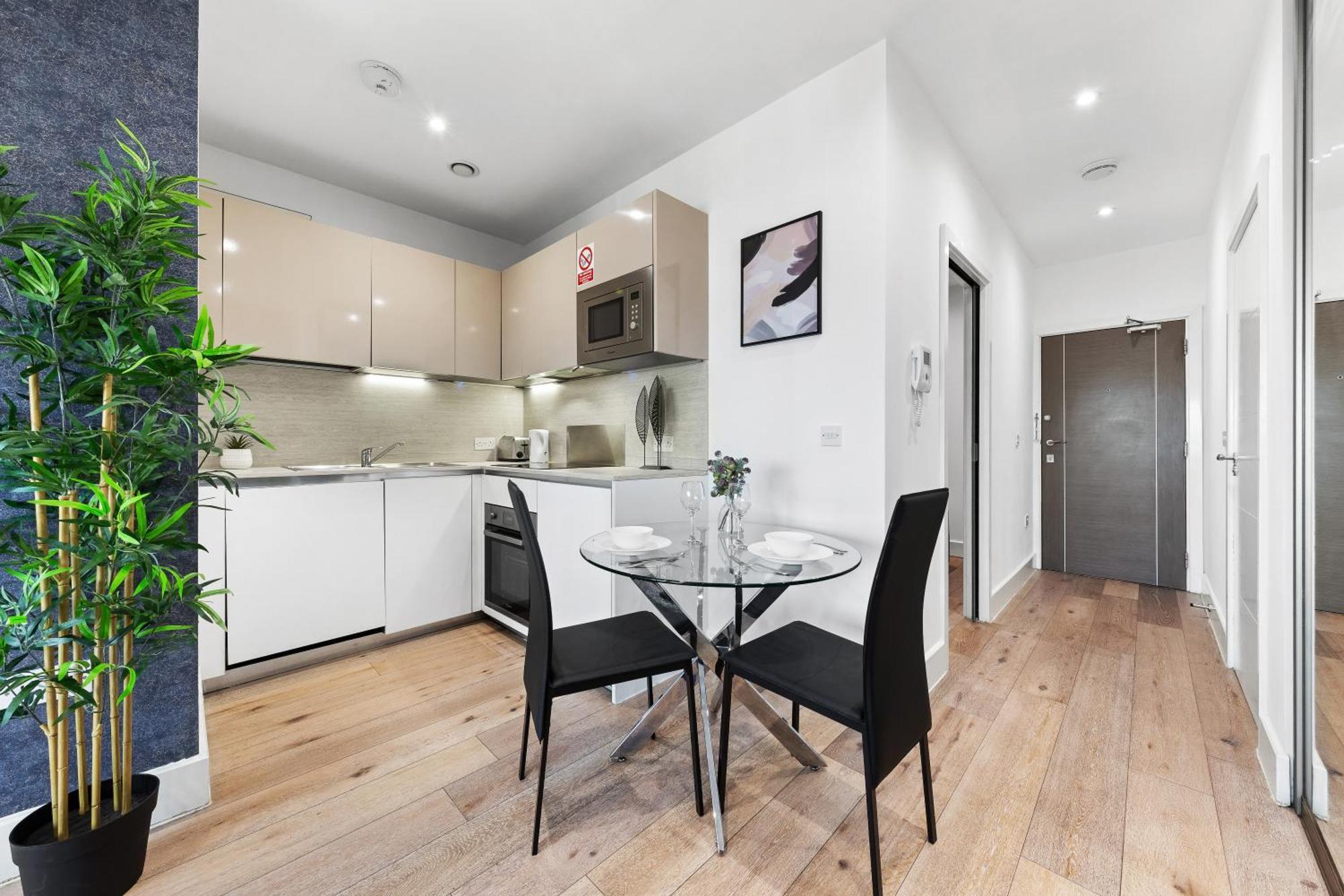 Modern One Bedroom Flat - Sleeps 5 -Near Heathrow - London Ub3 Exterior foto