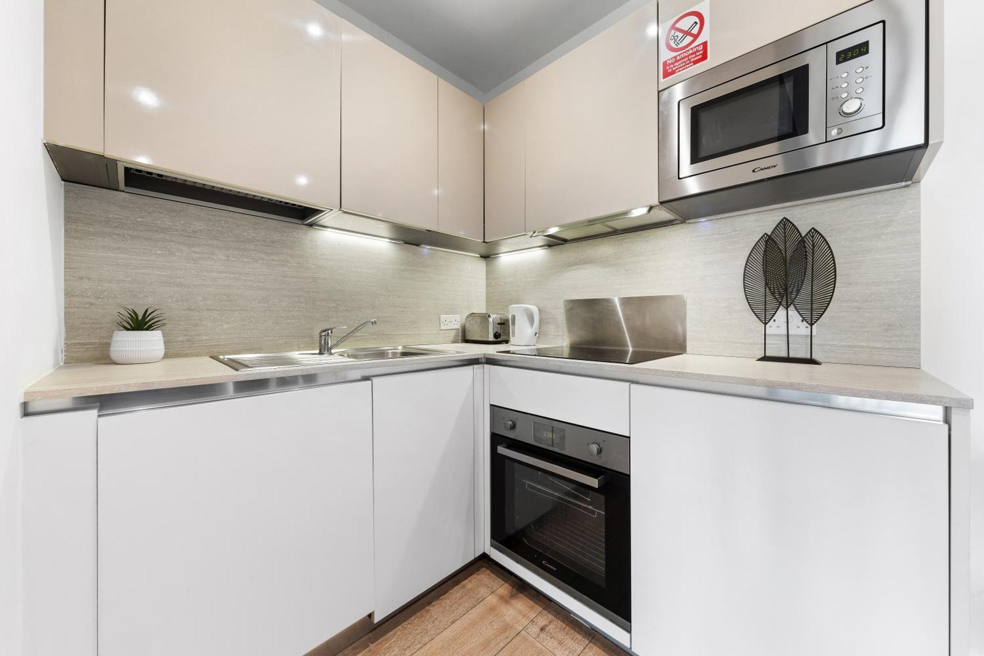 Modern One Bedroom Flat - Sleeps 5 -Near Heathrow - London Ub3 Exterior foto